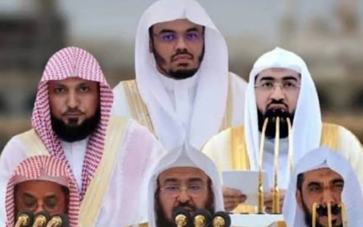 أئمة صلاة التراويح في الحرم المكي والجدول اليومي لرفع الأذان في المسجد الحرام رمضان 1446/2025