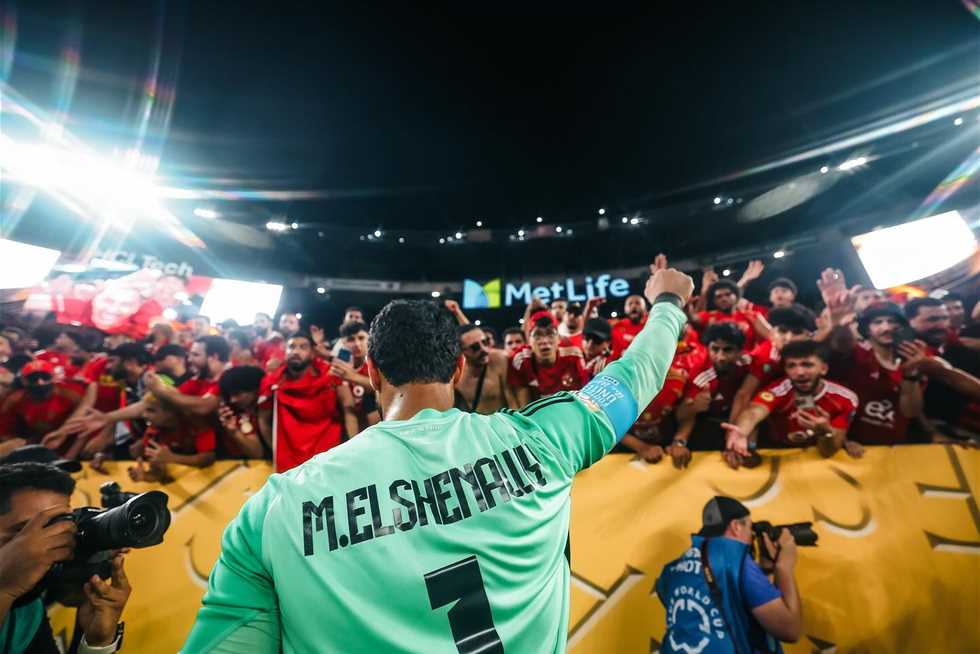 نجم الزمالك السابق يدافع عن محمد الشناوي: ‘حرام عليه، لازم نسانده!’